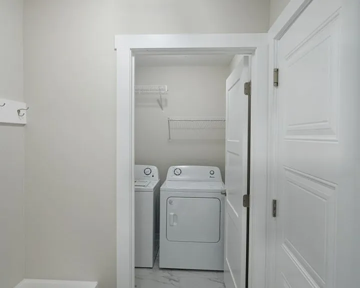 700 SE Mesa Dr — Photo 10