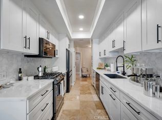 14572 Dickens St UNIT 101, Sherman Oaks, CA 91403
