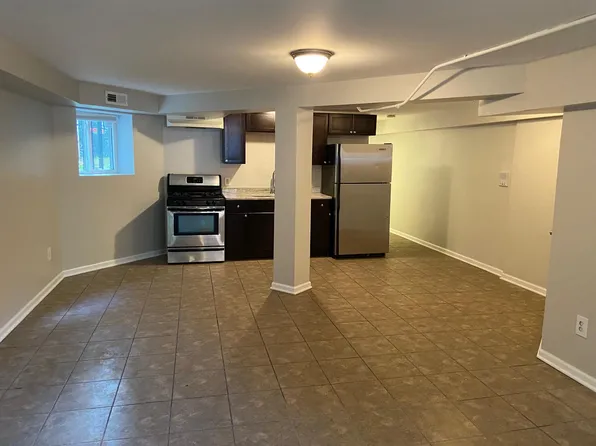 4009 S Calumet Ave, Chicago, IL 60653