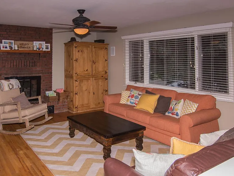 413 Cornell Ave — Photo 3