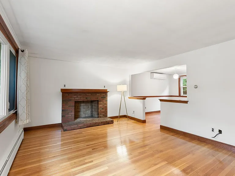 10 Cedar Ridge Dr — Photo 9