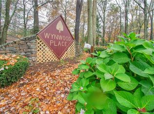 42 Wynwood Dr #42, Enfield, CT 06082