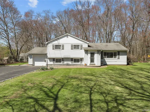 2378 Pine Grove Court, Yorktown Heights, NY 10598