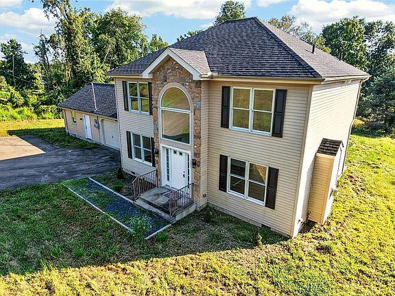 2nd image of 5693 Neola Rd