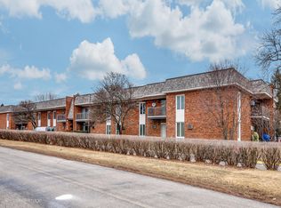 4129 Saratoga Ave APT 106, Downers Grove, IL 60515