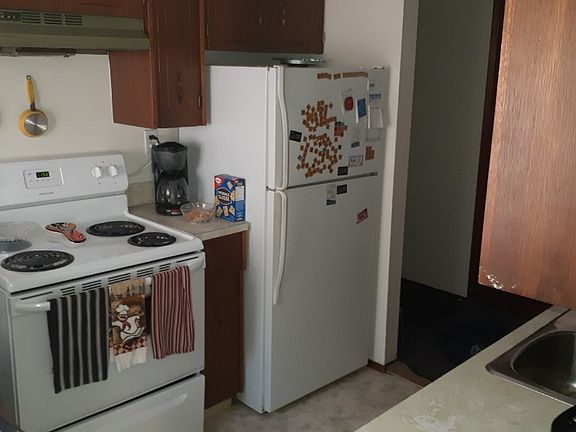 3rd image of 4413 51st Ave #5