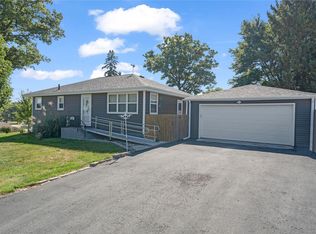 320 Burlington Ave, Martensdale, IA 50160