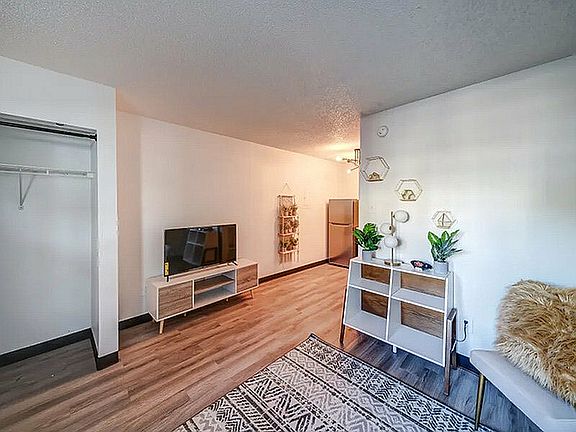 2nd image of 3030 W Sam Houston Pkwy S #305