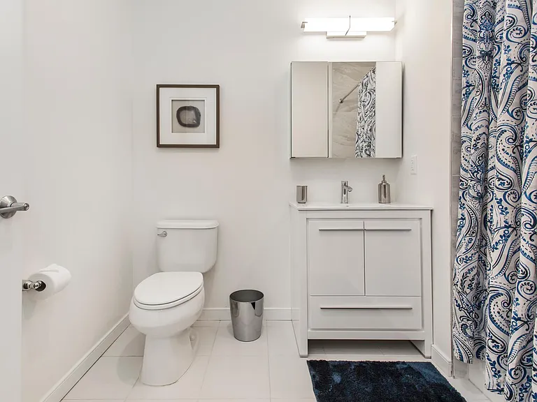 180 Roosevelt Ave — Photo 12