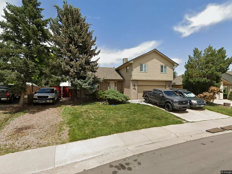 W Bowles Pl — Photo 1