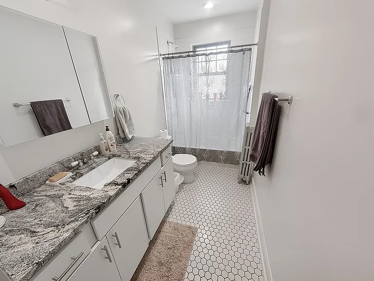 6636 N Glenwood Ave #2E — Photo 14