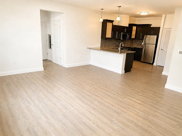 6400 Jefferson St #403A — Photo 2