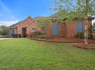 116 Rhodes Ln, Canton, MS 39046