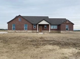 2715 Burr Oak Rd, Oak Ridge, TX 75160