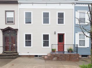 527 Washington St, Hudson, NY 12534