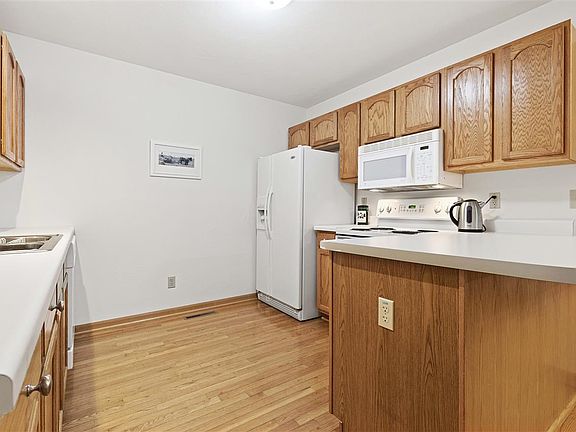 5th image of 4020 Pepper Dr