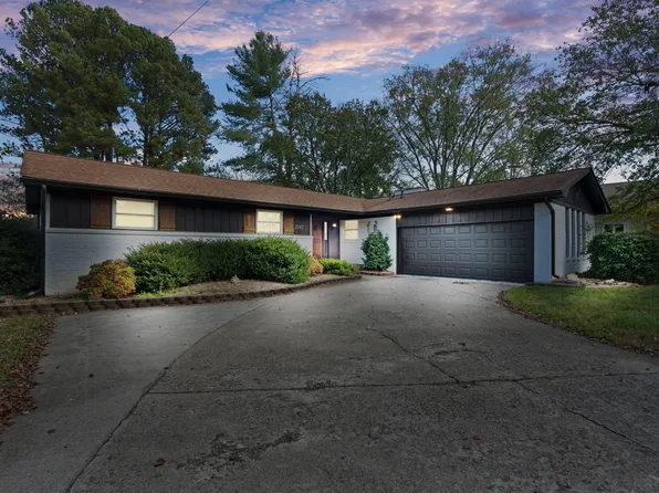 2345 Interlackin Cir NW, Cleveland, TN 37312