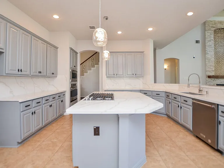 4315 Village Forest Dr — Photo 13