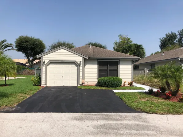 2555 Bedford Mews Dr, Wellington, FL 33414