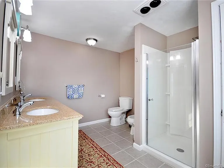 7 Lakeview Dr — Photo 12