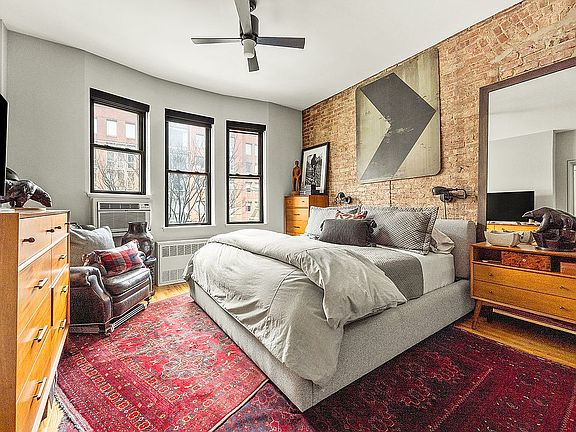 4th image of 360 W 21st St Unit 2DE