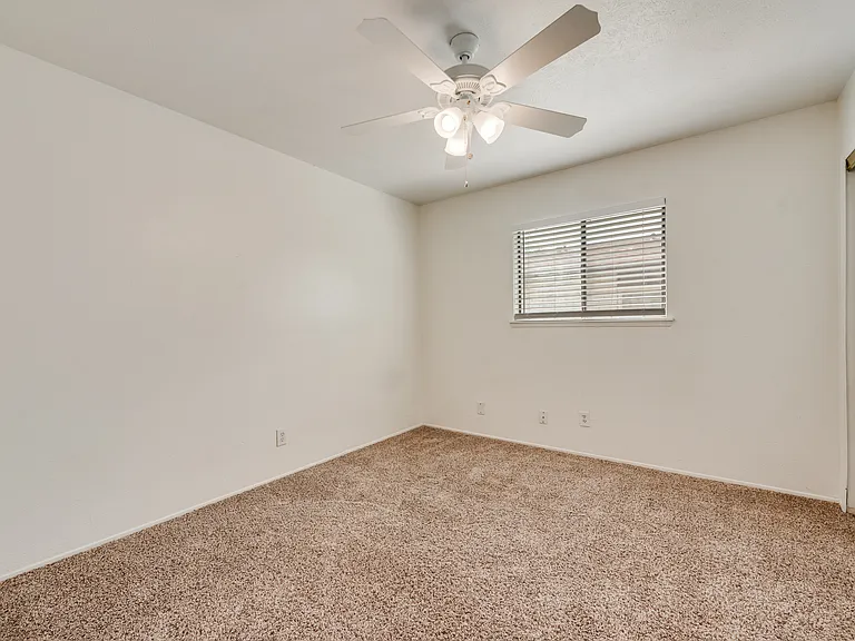 3316A John Muir Ct — Photo 21