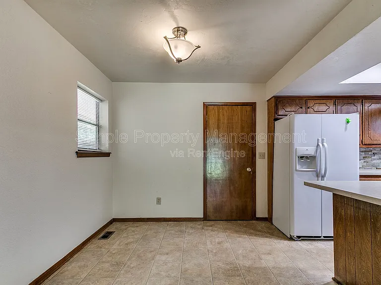 3658 Harper Rd — Photo 5