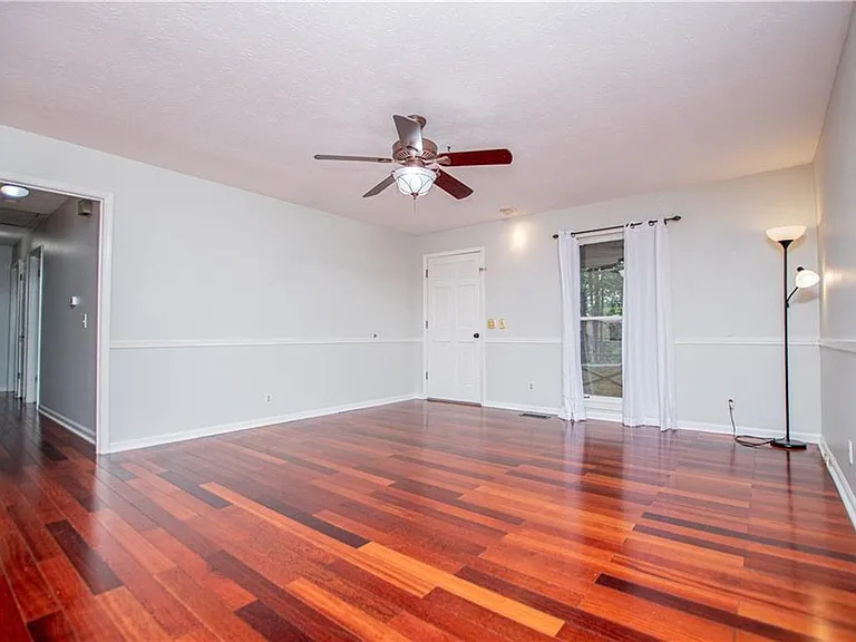 1499 Stonington Ct — Photo 2