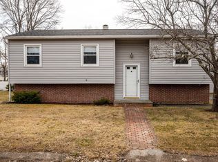 74 Westside Dr, Exeter, NH 03833