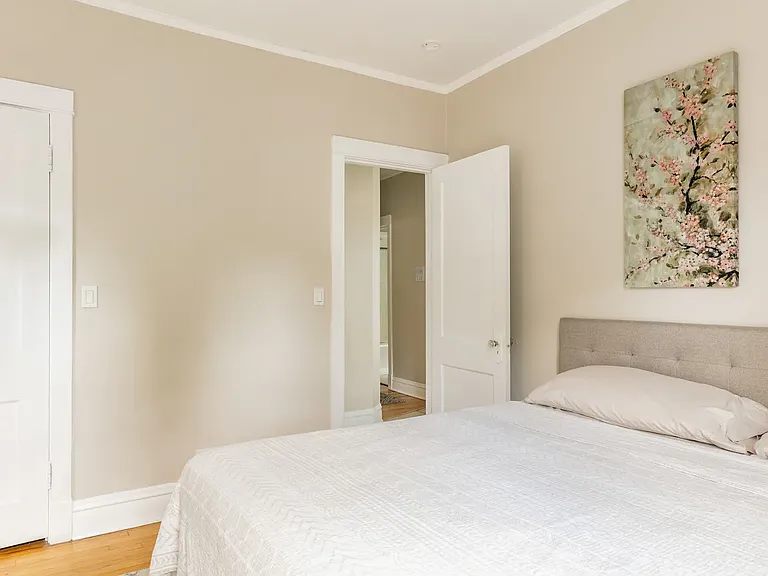 722 Seward St #1 — Photo 14
