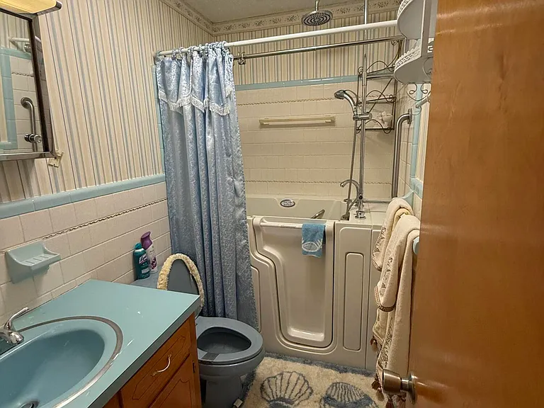 1471 Woodhill Ter — Photo 11