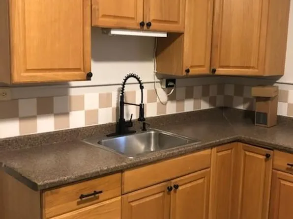 324 N 16th St Floor 2, Allentown, PA 18102