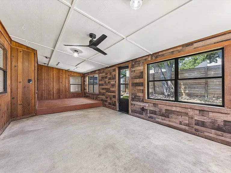 6402 Bluesky Way — Photo 9