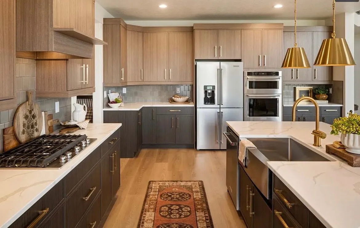 4 bed, 4800 sqft, $5,000 — Photo 4