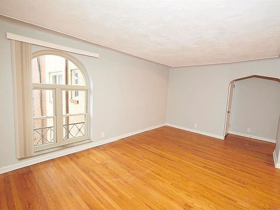 4th image of 5823 Lindenwood Ave APT 2W