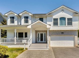 2683 Beacon Hill Dr, Bellmore, NY 11710