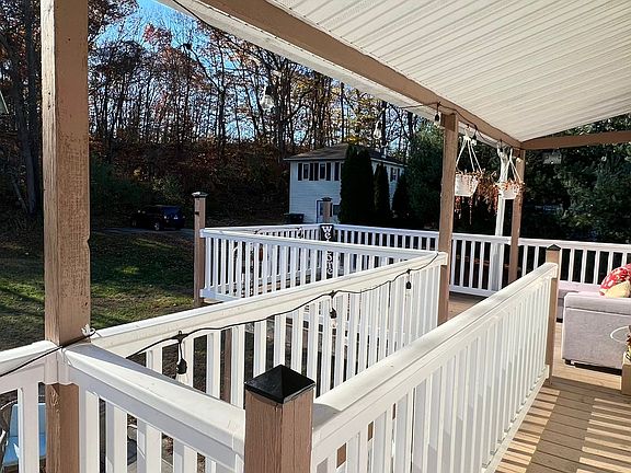 5th image of 7 Hillside Ave Floor 2