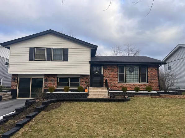 17007 Magnolia Dr, Hazel Crest, IL 60429