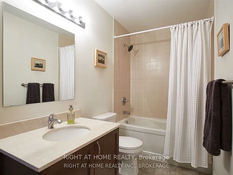 3865 Lake Shore Blvd W #1309 — Photo 11