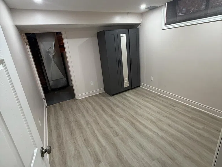 165 Windflower Dr #BASEMENT — Photo 5