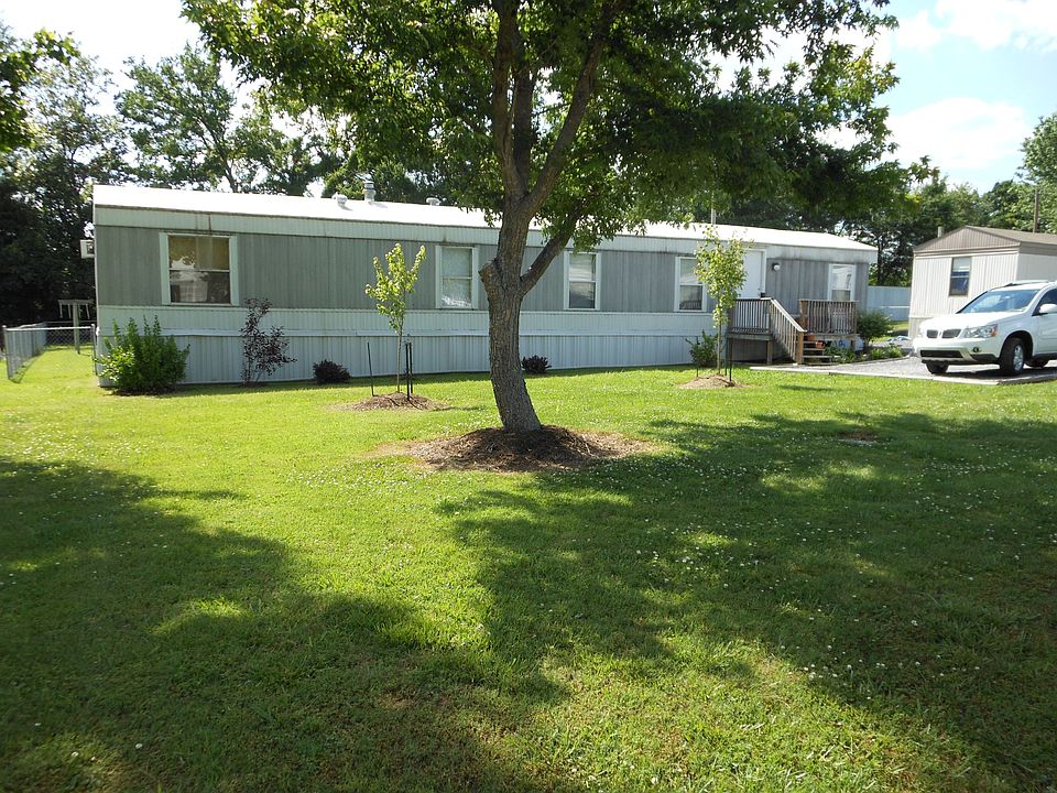 1st image of 203 Scenic Acres Dr