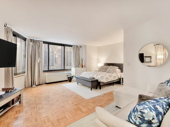 155 West 70th Street image 1 of 9