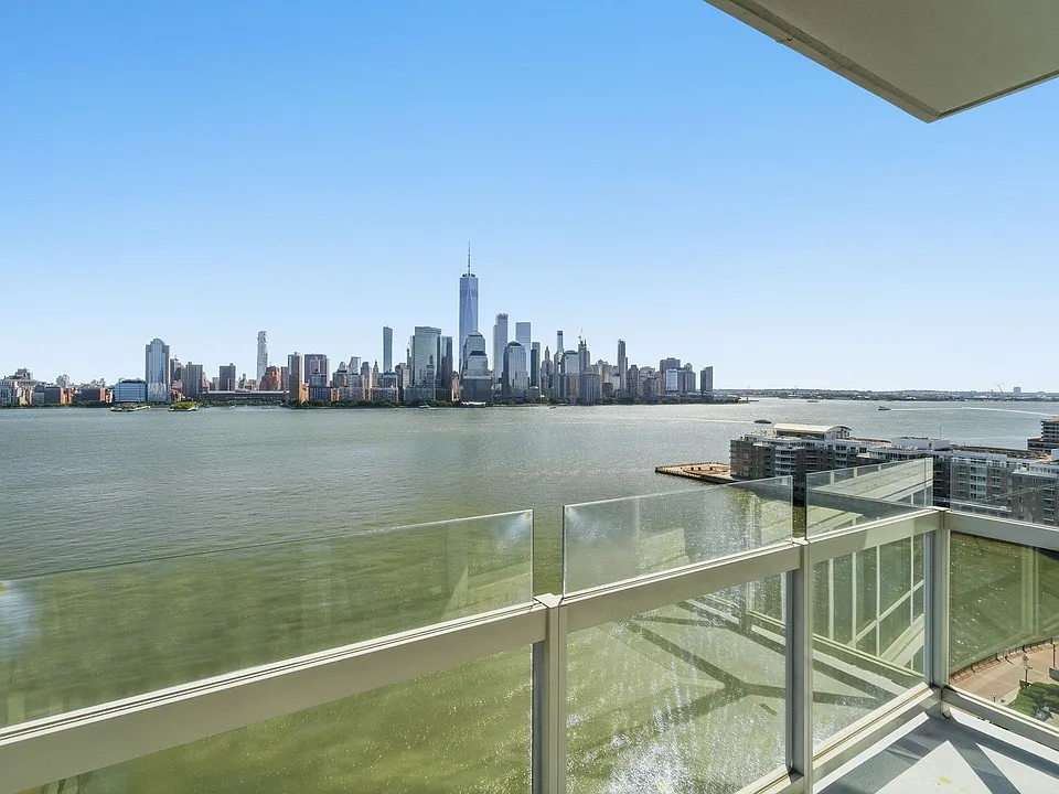 2 2nd St #1603