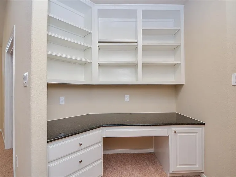 510 McAllister Ave — Photo 10