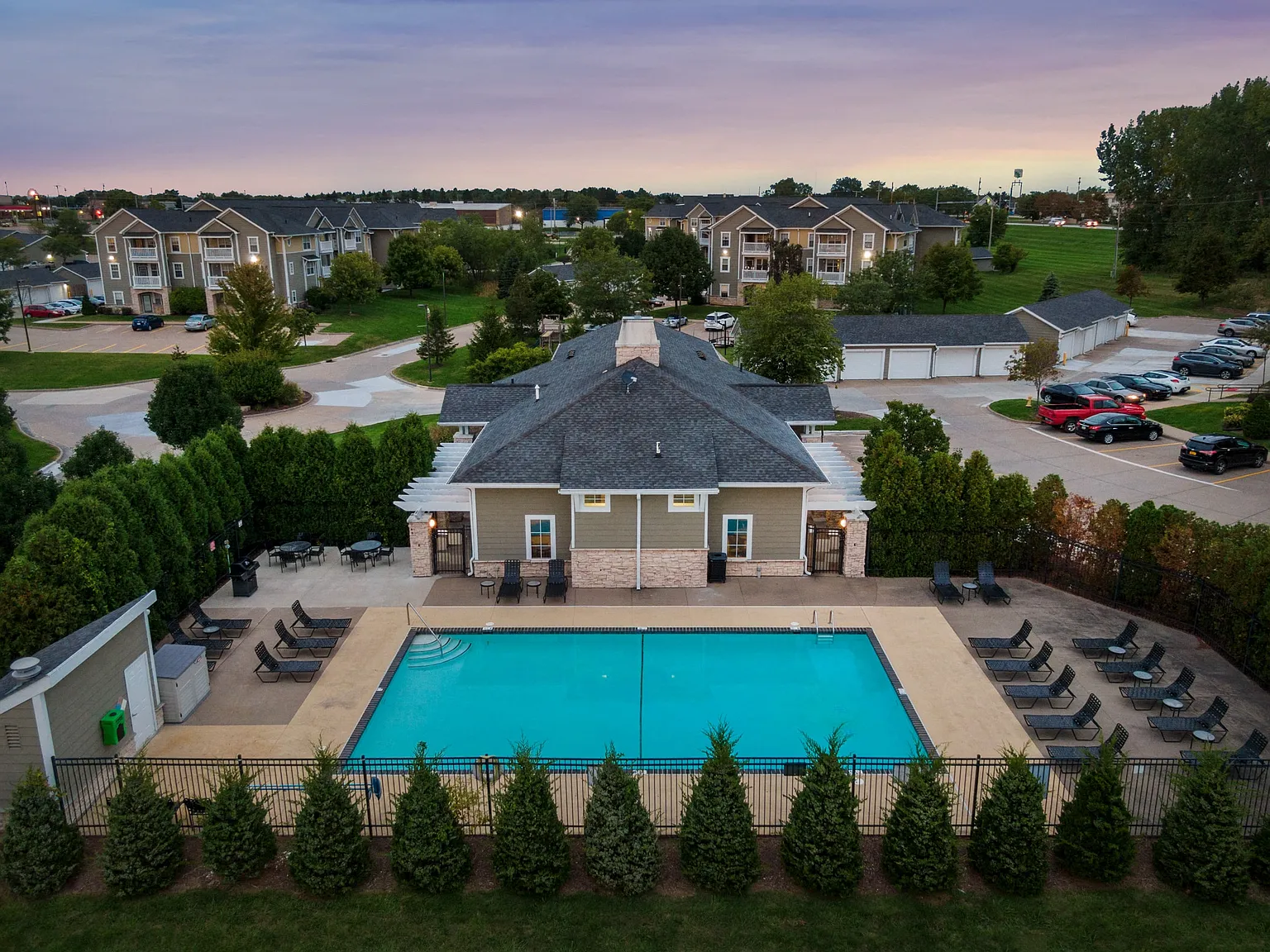 Alexis at Perry Pointe — Photo 4