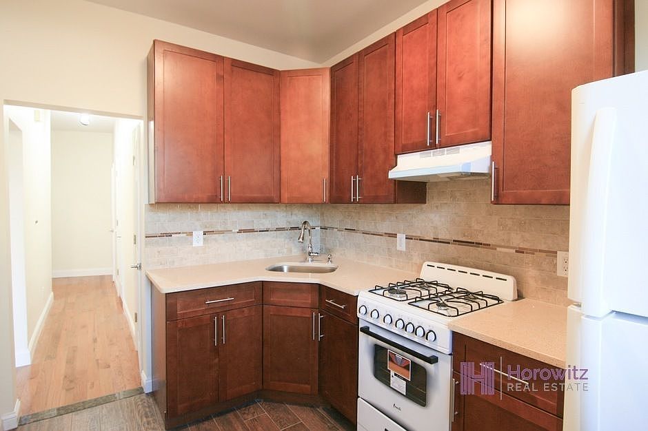 1st image of 2525 Steinway St APT 2R
