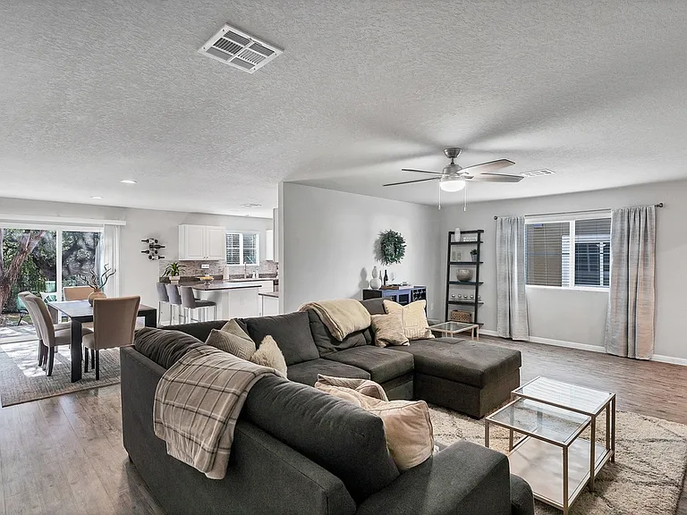 10226 Relic Oaks — Photo 13