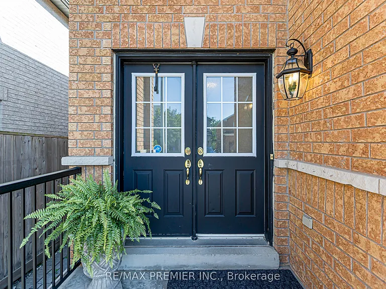 60 Del Francesco Way #MAIN — Photo 3