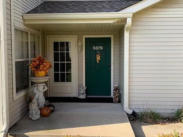 5679 Oak Village Dr