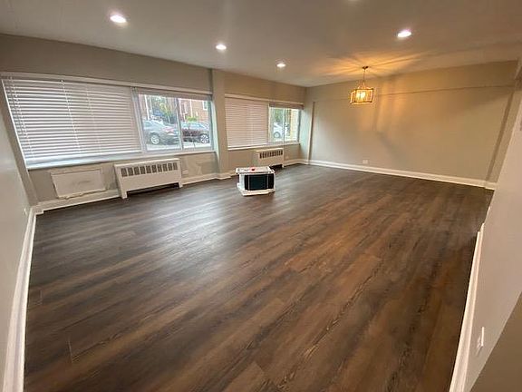 2nd image of 2020 W Farwell Ave APT 503